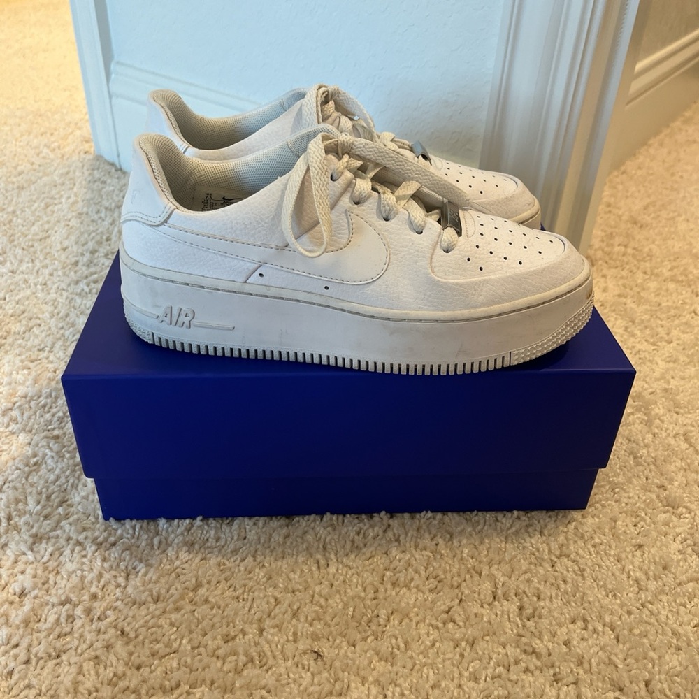 Nike Women Platform Air Force 1